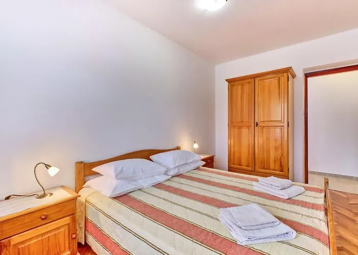 Sucic Διαμέρισμα *