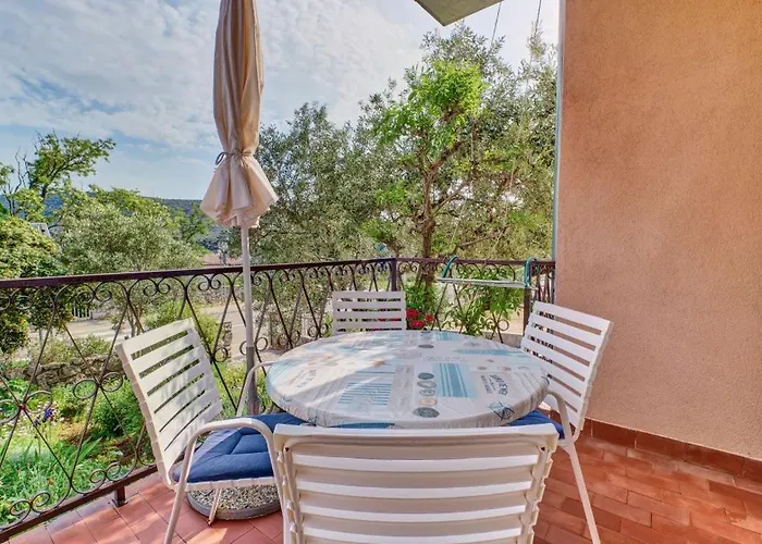 Sucic Διαμέρισμα *